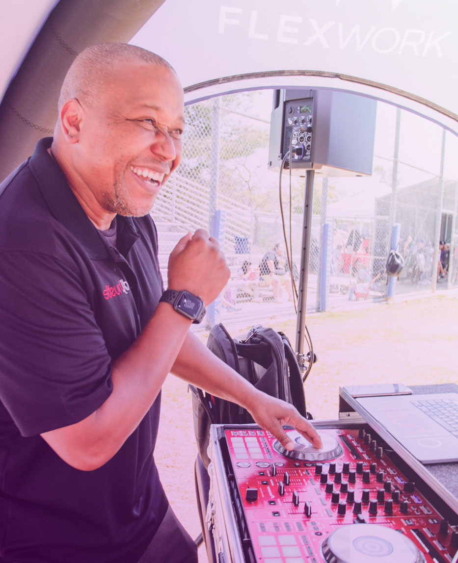 Meet<br />
DJ Hustle